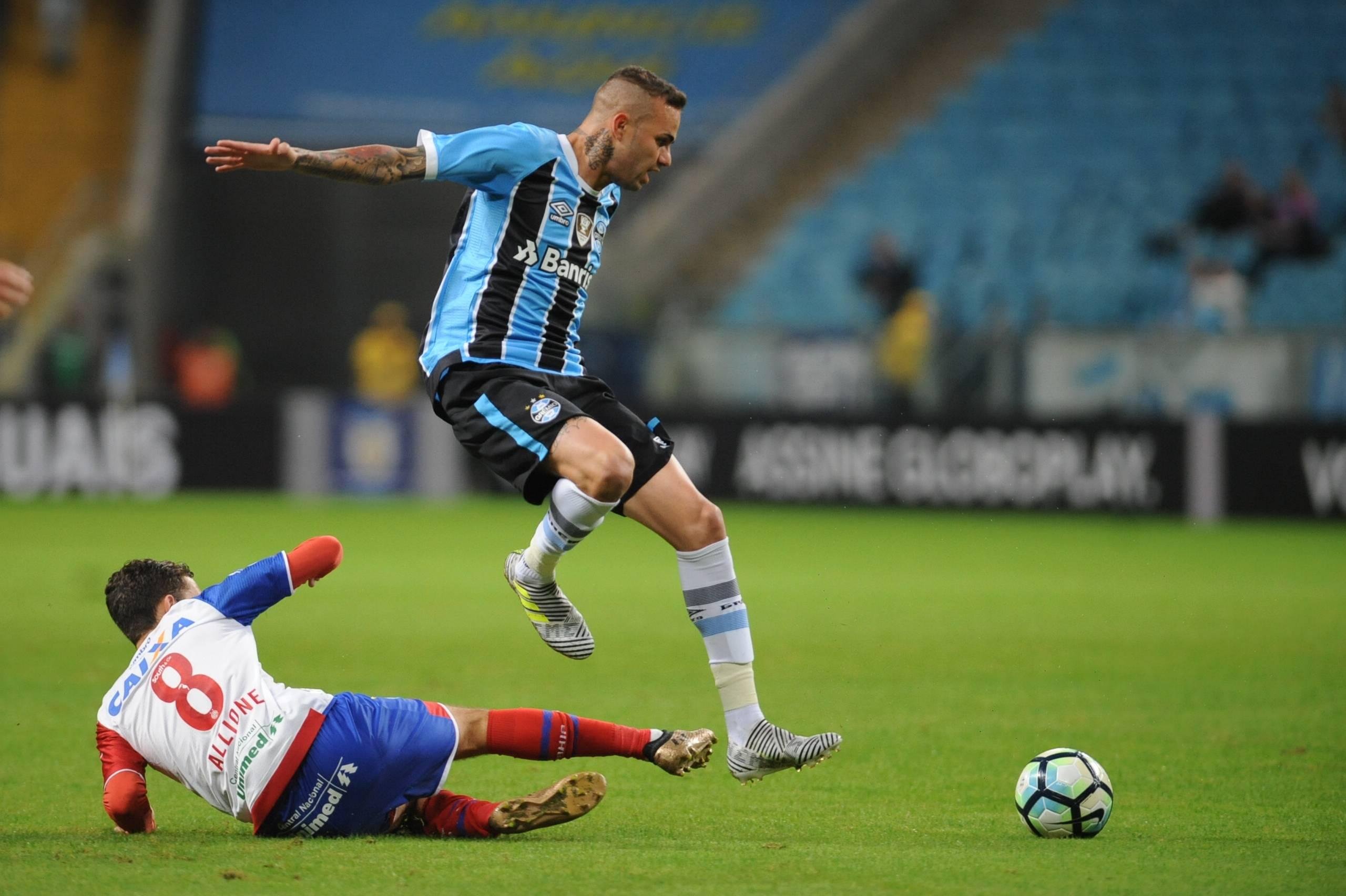 Gr&ecirc;mio derrotou o Bahia nesta segunda-feira, na Arena