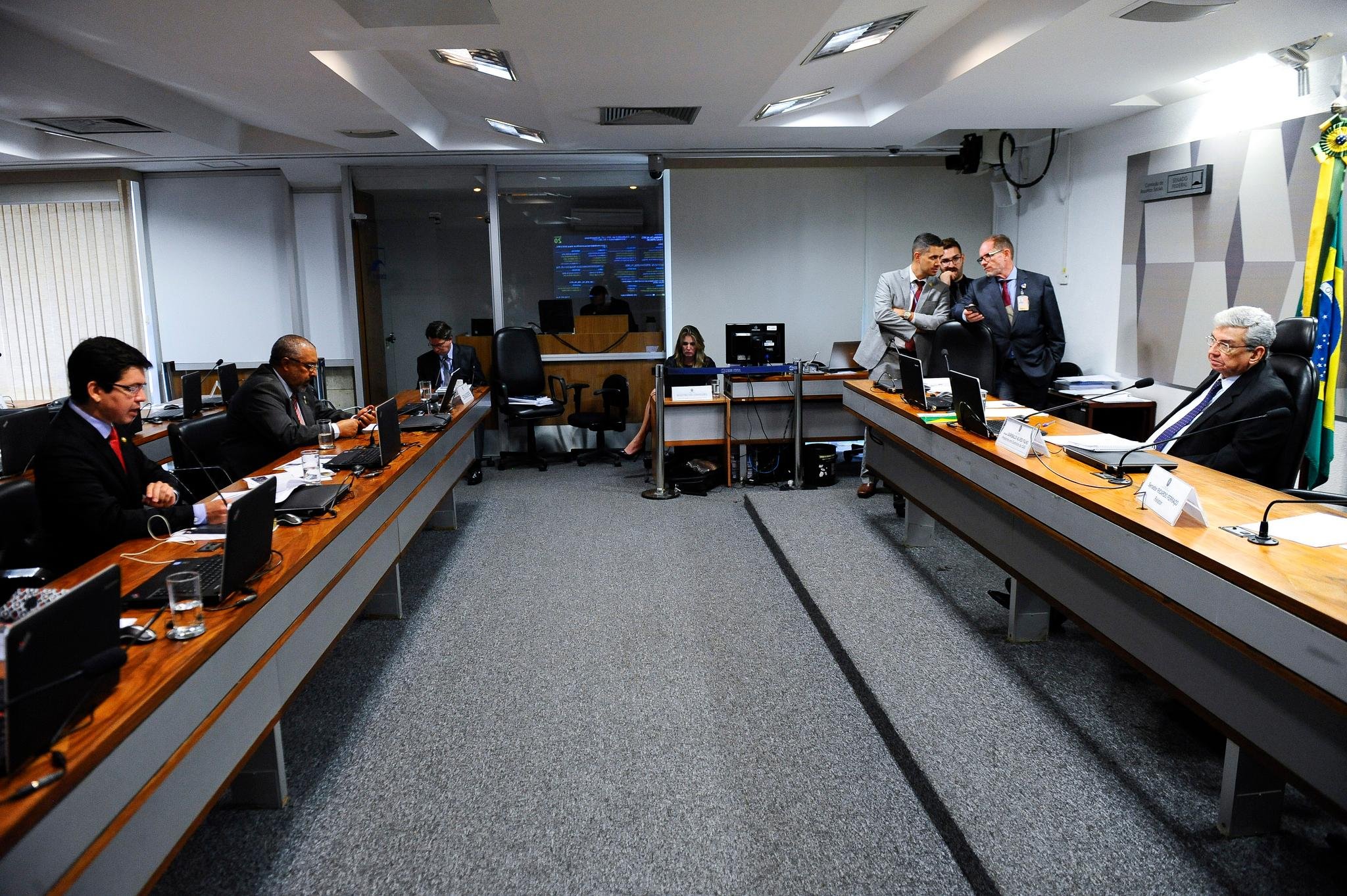 Ferra&ccedil;o l&ecirc; relat&oacute;rio da reforma Trabalhista