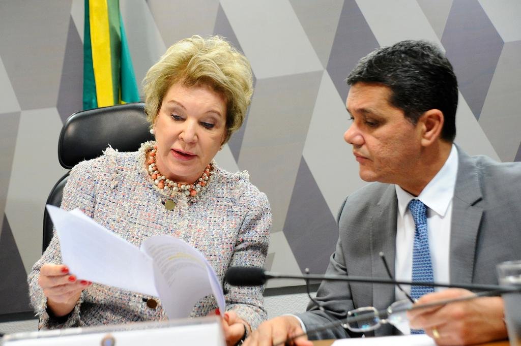 Marta Suplicy anuncia vota&ccedil;&atilde;o da reforma trabalhista para 20 de junho