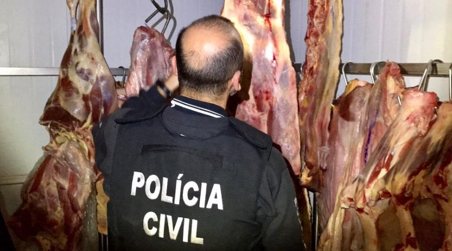 Mais de duas toneladas de carne impr&oacute;pria para consumo foram apreendidas