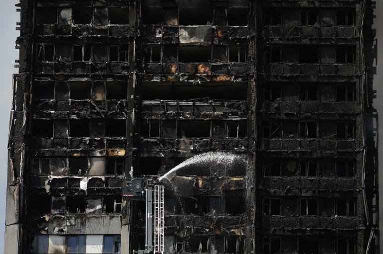 Torre com mais de cem apartamentos ficou praticamente destru&iacute;da