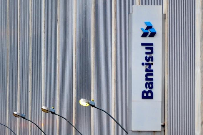 Deputado quer incluir Banrisul em plebiscito para venda de estatais