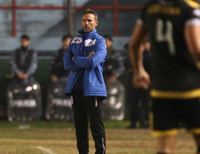 Lucas Bernardi comanda o time argentino que ser&aacute; advers&aacute;rio do Gr&ecirc;mio