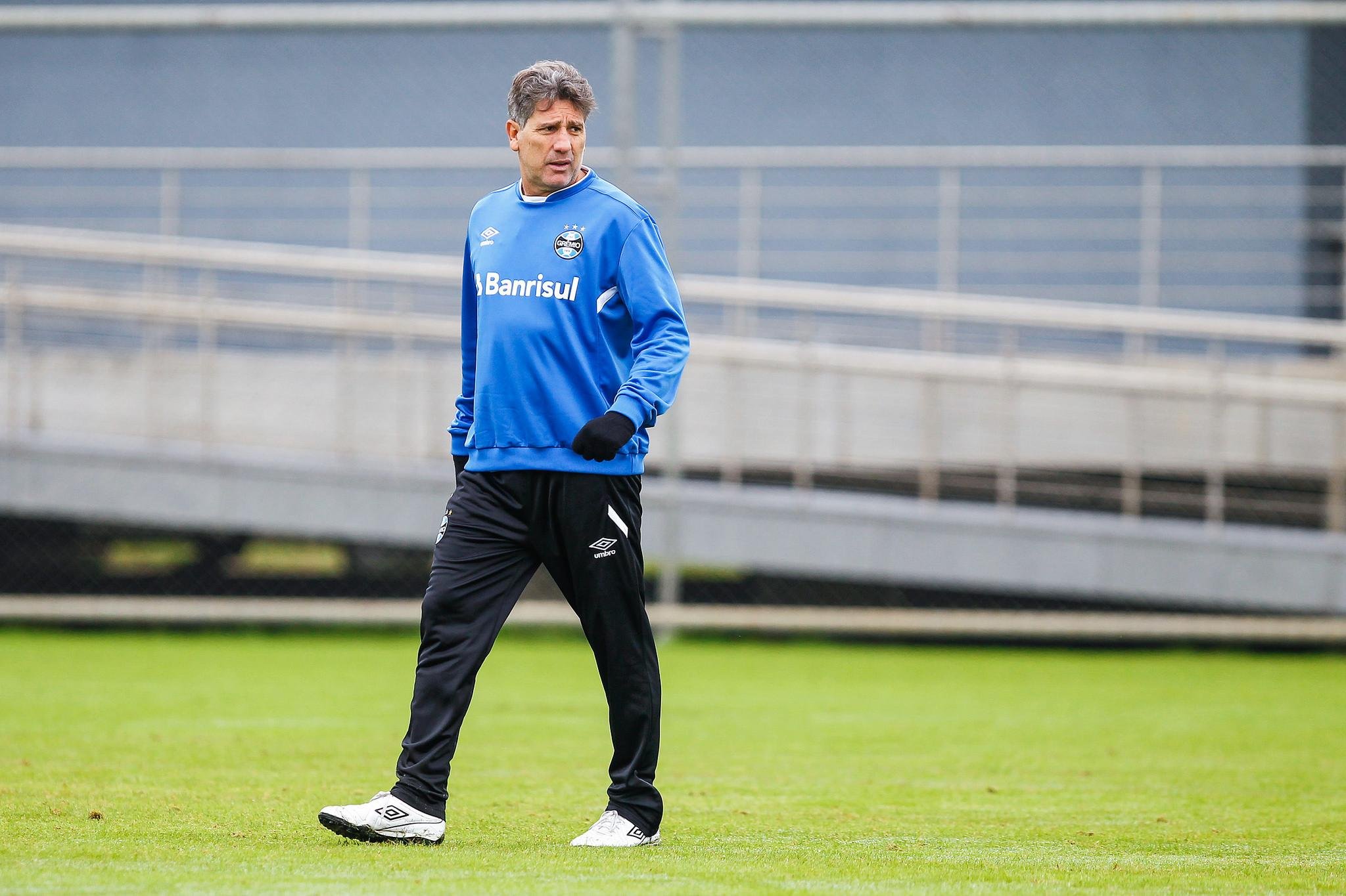 Renato deu ind&iacute;cios de que os titulares podem ser preservados em alguma partida do Brasileir&atilde;o