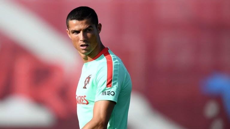 Cristiano Ronaldo est&aacute; concentrado com Portugal na cidade de Kaza
