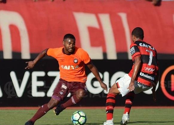 Equipe paranaense chegou aos 8 pontos