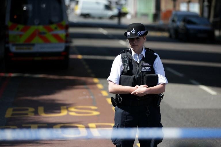 Atropelamento em Londres &eacute; atentado terrorista, diz pol&iacute;cia
