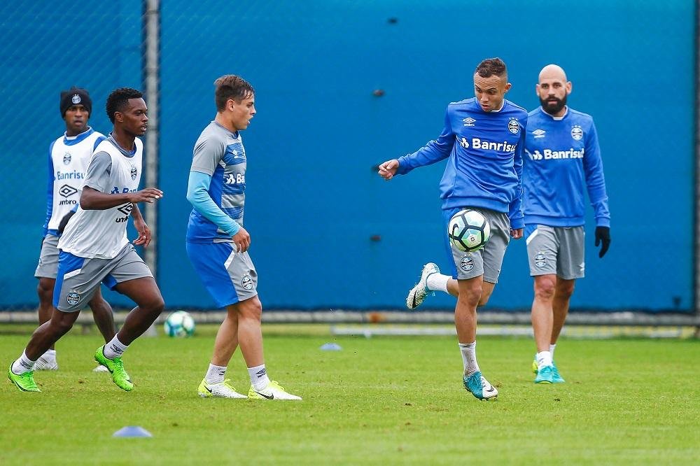 Gr&ecirc;mio visita Cruzeiro em busca da lideran&ccedil;a do Brasileir&atilde;o
