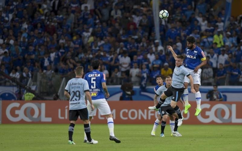 Tricolor fez grande jogo ofensivo, mas pecou na defesa e cedeu o 3 a 3 no Mineir&atilde;o
