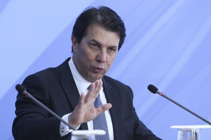 Deputado Arthur Maia pretende realizar vota&ccedil;&atilde;o ap&oacute;s eventual den&uacute;ncia da PGR contra Temer