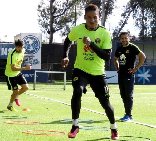 Bolzan estabelece prazo para contratar Michael Arroyo 