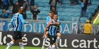Grêmio supera Coritiba com boa vitória na Arena 