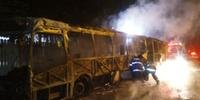 Ônibus foi incendiado em terminal da Restinga, nessa quinta-feira