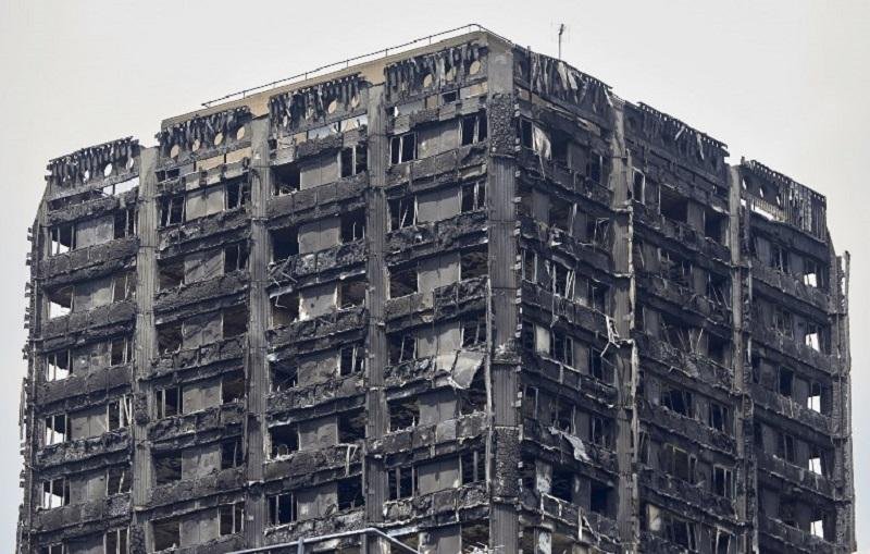 Inc&ecirc;ndio em edif&iacute;cio de Londres come&ccedil;ou em uma geladeira com defeito