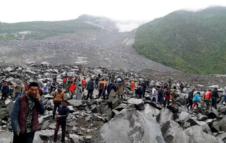 Deslizamento de terra deixa 5 mortos e 120 desaparecidos na China