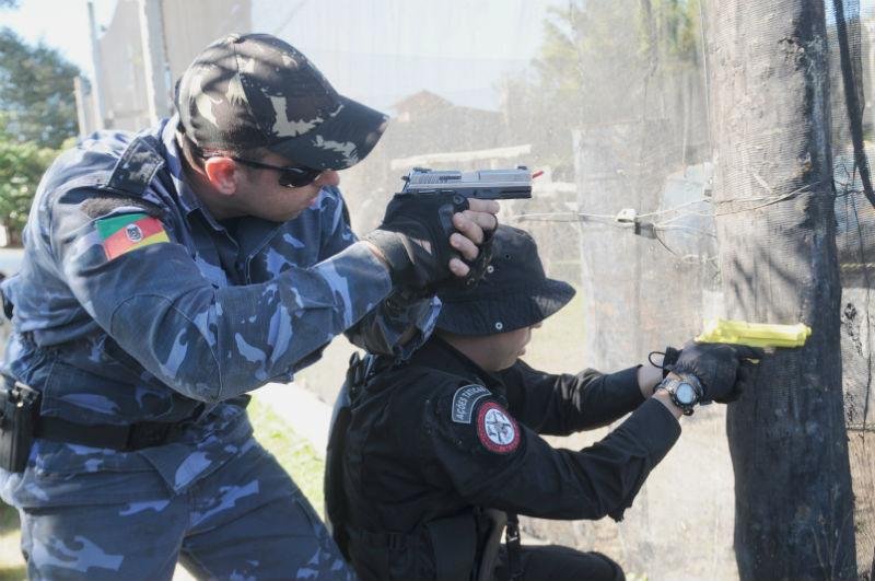 Curso promove treinamento de progress&atilde;o em favelas e locais hostis