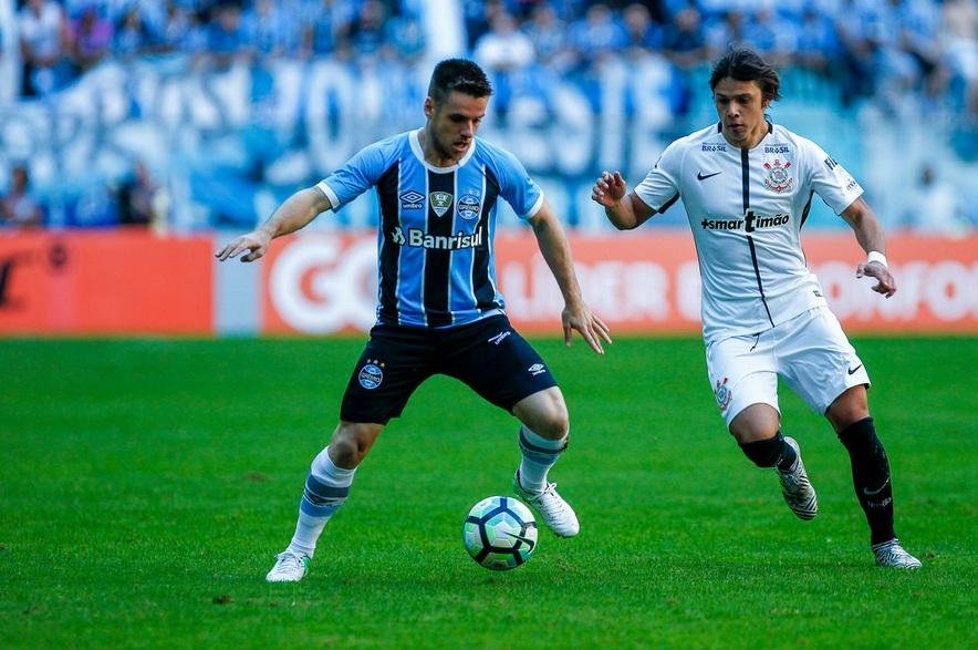 Ramiro prega evolu&ccedil;&atilde;o constante para evitar novas derrotas no Gr&ecirc;mio 