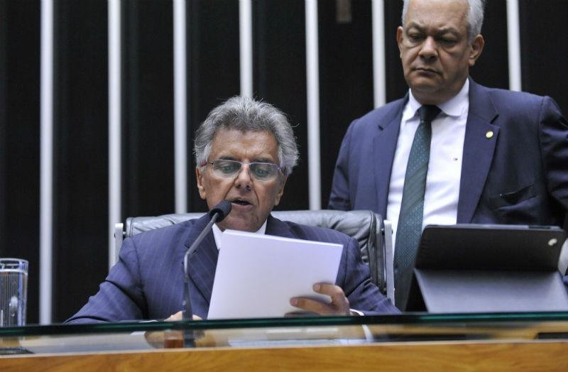 Vice-l&iacute;der do governo diz que Temer rebater&aacute; den&uacute;ncia na C&acirc;mara