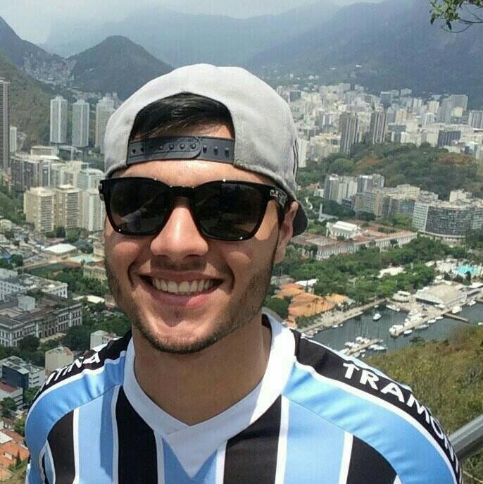 Allyson foi atingido com dois tiros quando tentou pegar a chave que caiu no tapete do carro