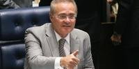 Renan Calheiros anuncia saída da liderança do PMDB 