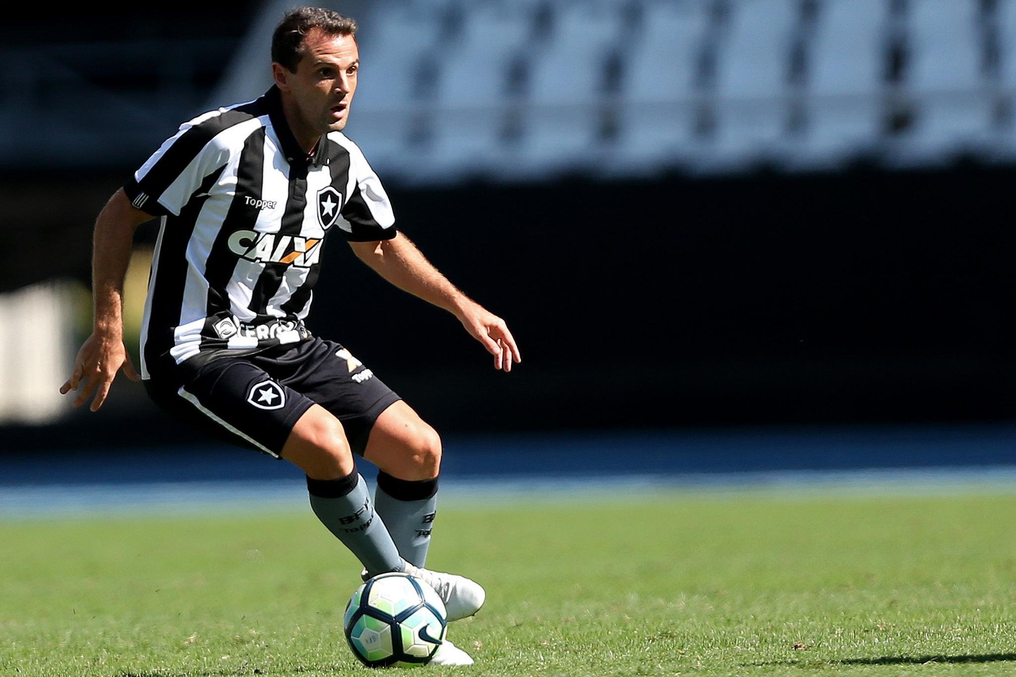 Montillo deixou o Botafogo ap&oacute;s quinta les&atilde;o no ano