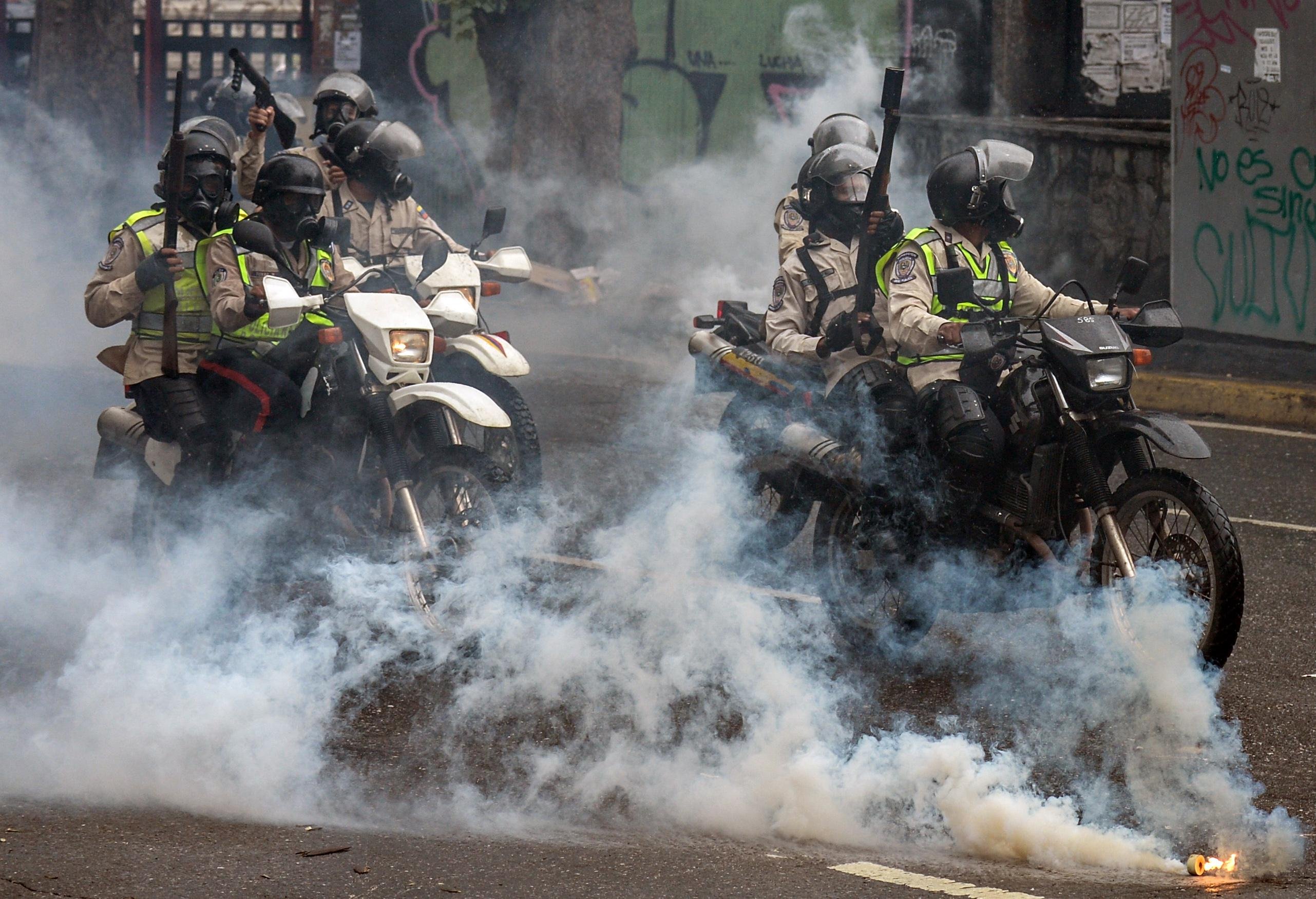Protestos contra Maduro j&aacute; deixaram 82 mortos nos &uacute;ltimos tr&ecirc;s meses