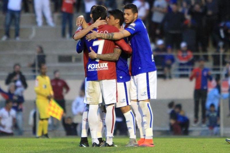Vit&oacute;ria magra por 1 a 0 foi suficiente para deixar para tr&aacute;s sequ&ecirc;ncia ruim