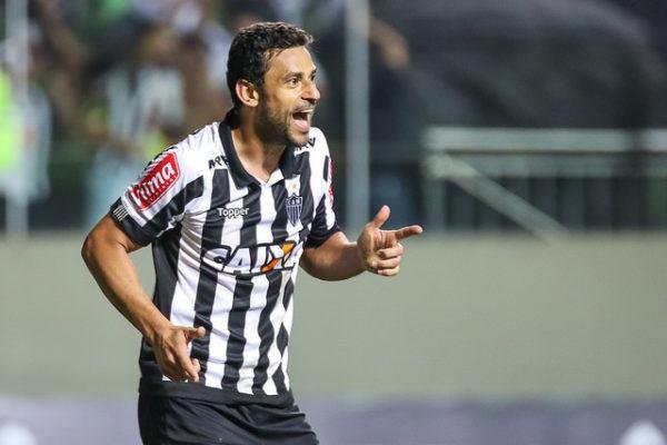Fred marcou dois gols no cl&aacute;ssico mineiro
