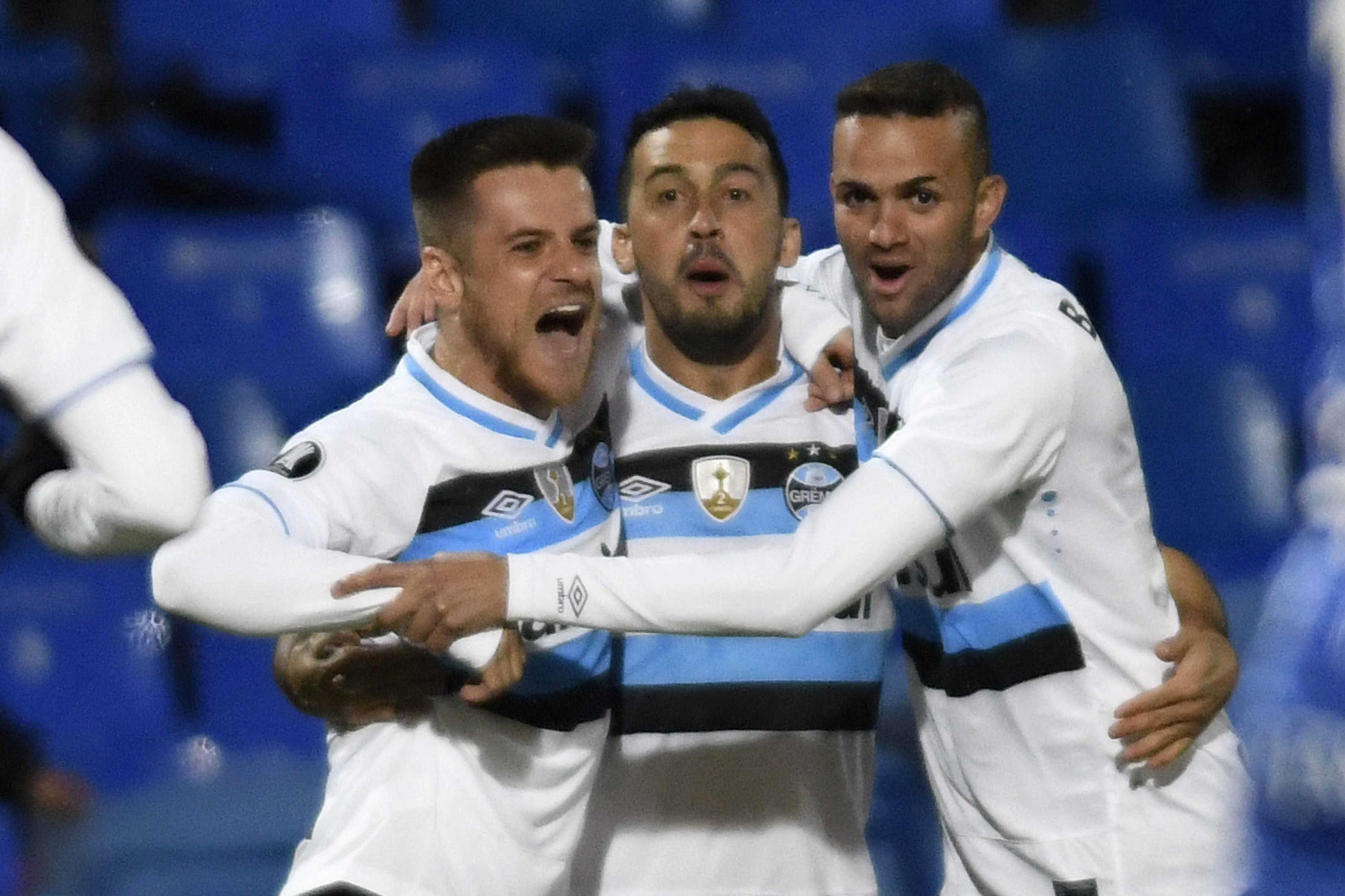 Lateral dispensou malandragem e pregou evitar "pilha dos argentinos"