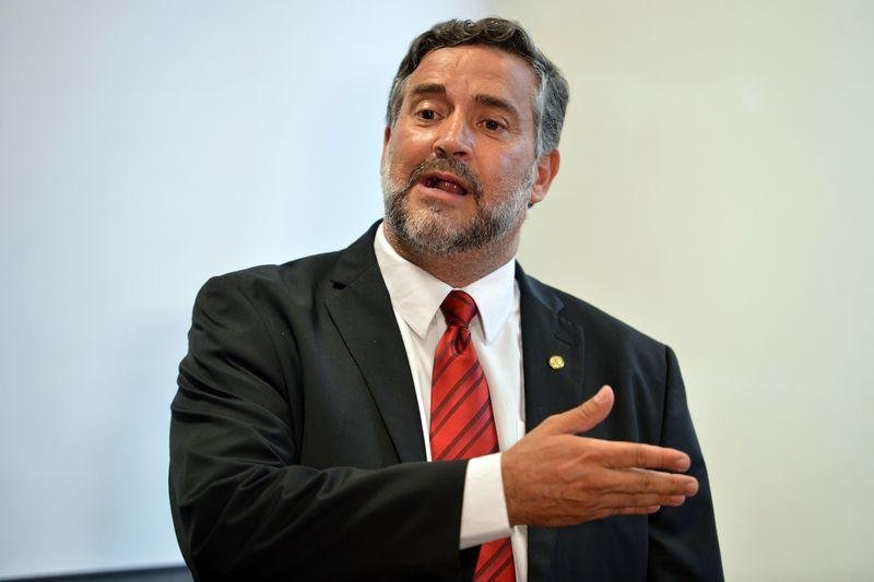 Acusa&ccedil;&atilde;o aponta que presidente praticou corrup&ccedil;&atilde;o ativa e passiva, al&eacute;m de organiza&ccedil;&atilde;o criminosa