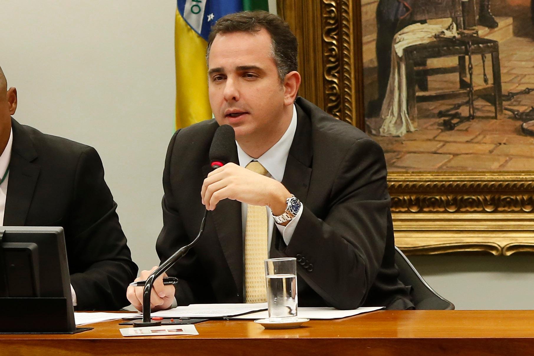 Presidente da CCJ re&uacute;ne bancadas para discutir rito de aprecia&ccedil;&atilde;o de den&uacute;ncia