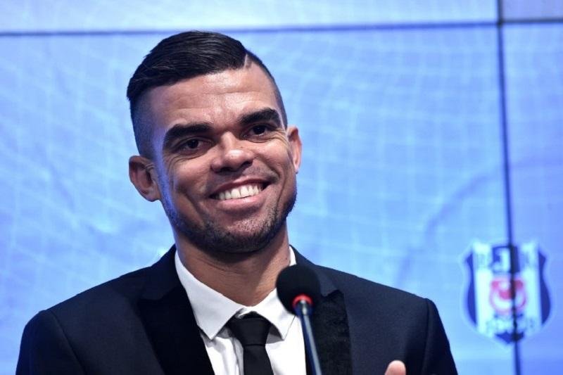 Zagueiro Pepe assina por duas temporadas com Besiktas
