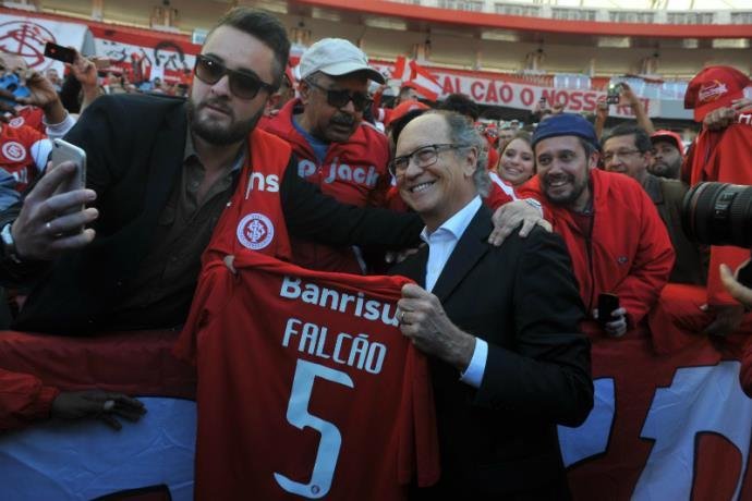 Falc&atilde;o mostrou m&aacute;goa com Inter ao comentar demiss&atilde;o de Ceni