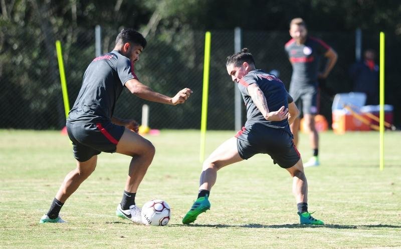 Inter trabalha press&atilde;o sobre o advers&aacute;rio