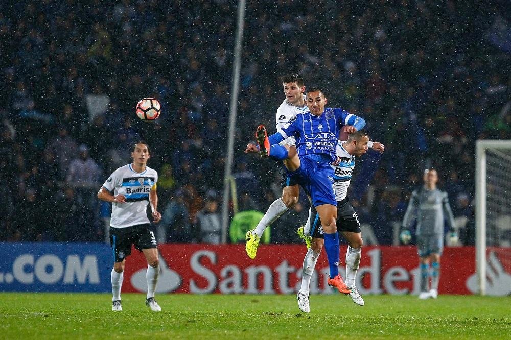 Dirigente do Gr&ecirc;mio lamentou jogo agressivo dos atletas do Godoy Cruz