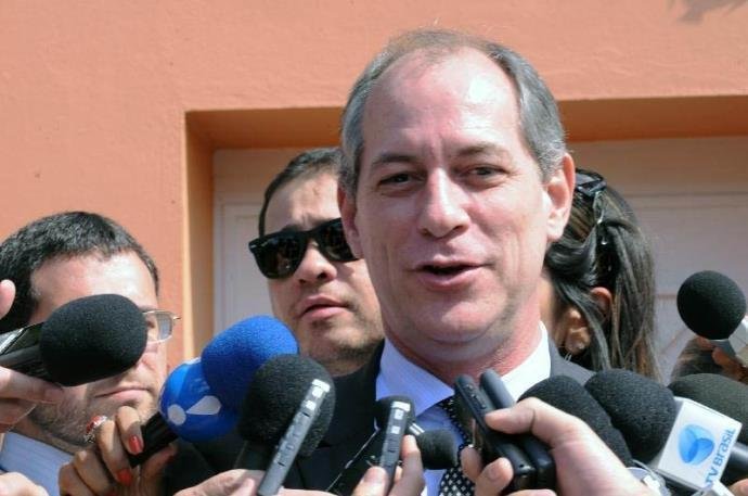 Ciro Gomes &eacute; o candidato do PDT para disputar a vaga de Michel Temer