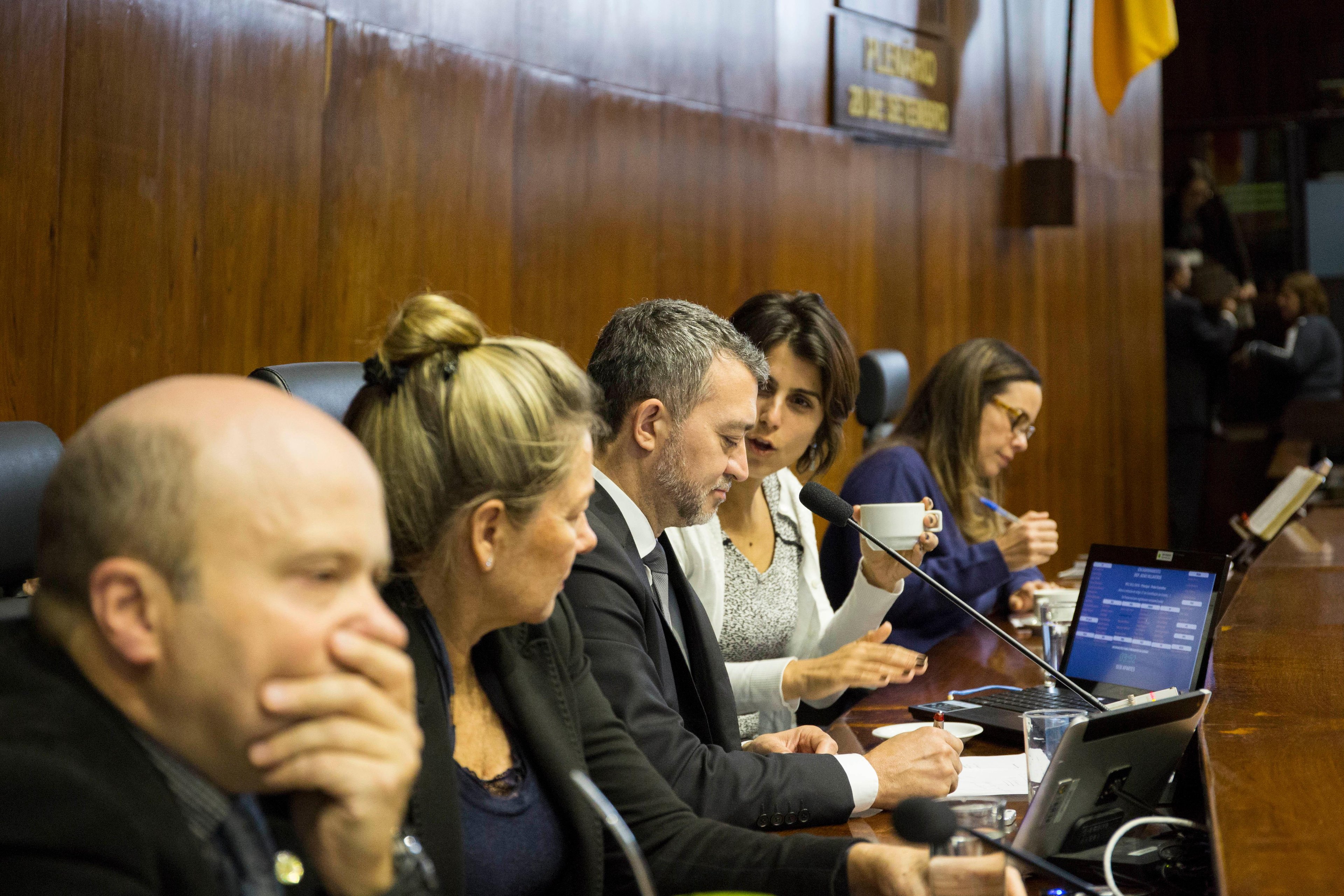 Pol&ecirc;mica em torno do texto, contudo, est&aacute; longe de terminar