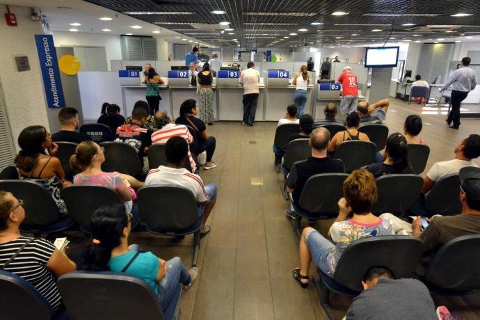 Ag&ecirc;ncias ter&atilde;o atendimento estendido para atender mais de 2,5 milh&otilde;es de trabalhadores