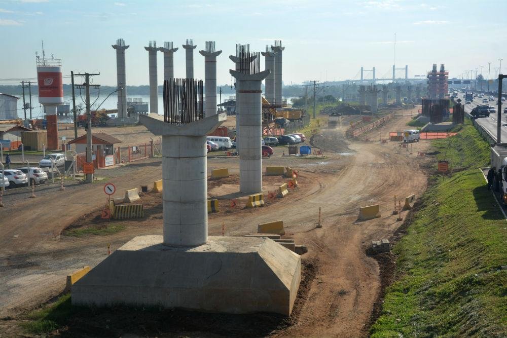 Nova ponte do Gua&iacute;ba deve ficar pronta em 2019