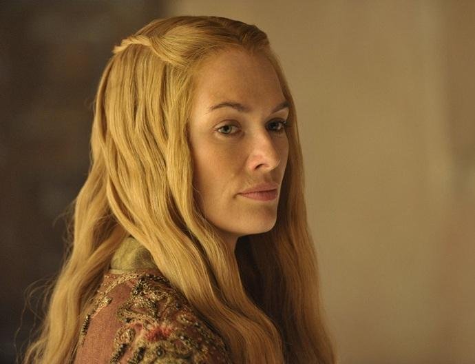 Lena Headey tamb&eacute;m explicou as diferen&ccedil;as de tratamento entre homens e mulheres em Hollywood