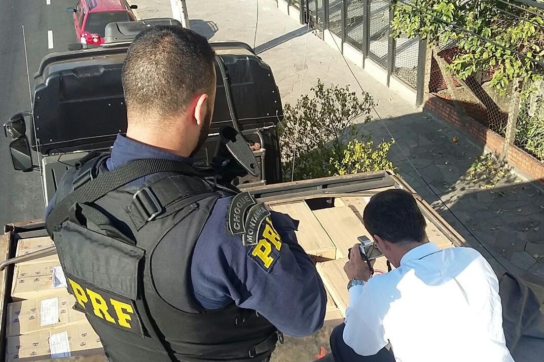 Homem tentou fugir com caminh&atilde;o, mas foi detido na Osvaldo Aranha