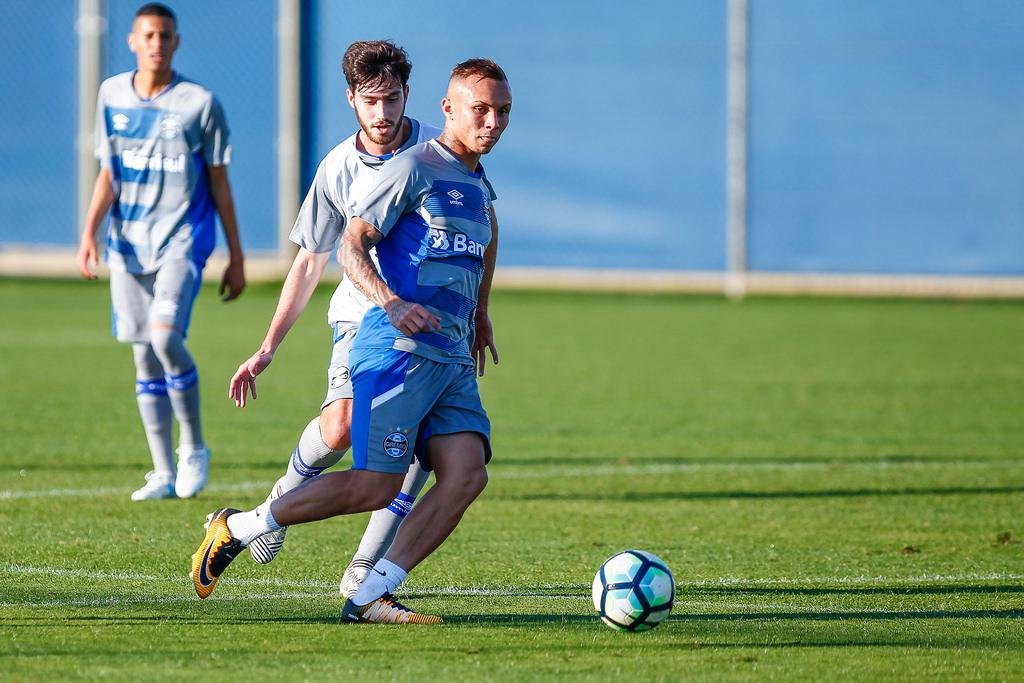 Reservas do Gr&ecirc;mio fizeram coletivo contra o time sub-20 nesta segunda