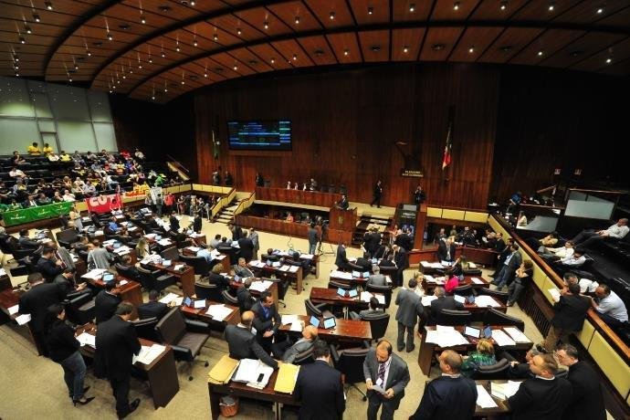 Deputados tentam limpar pauta de vota&ccedil;&otilde;es da Assembleia