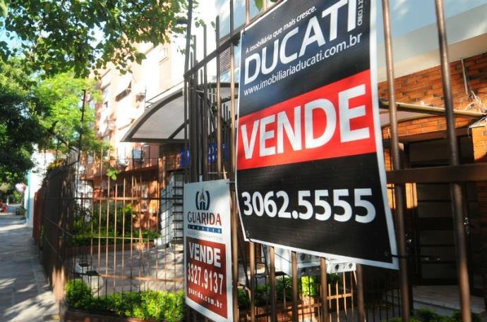 Aumento foi de 93,49% frente a abril, que registrou 169 unidades negociadas