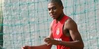 Arsène Wenger elogia jovem Kylian Mbappé