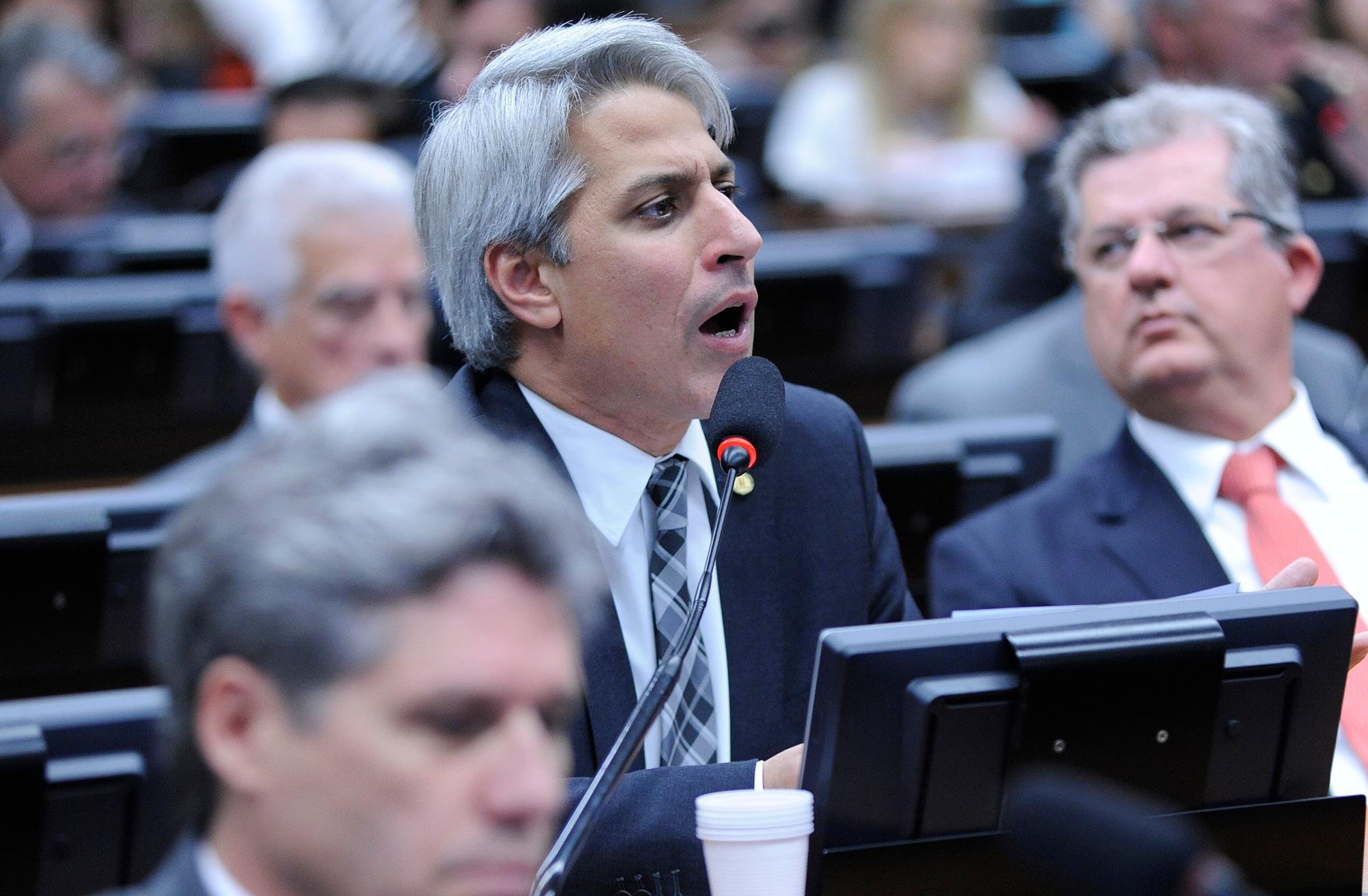 A&ccedil;&atilde;o judicial ser&aacute; encabe&ccedil;ada pelo deputado Alessandro Molon (Rede-RJ)