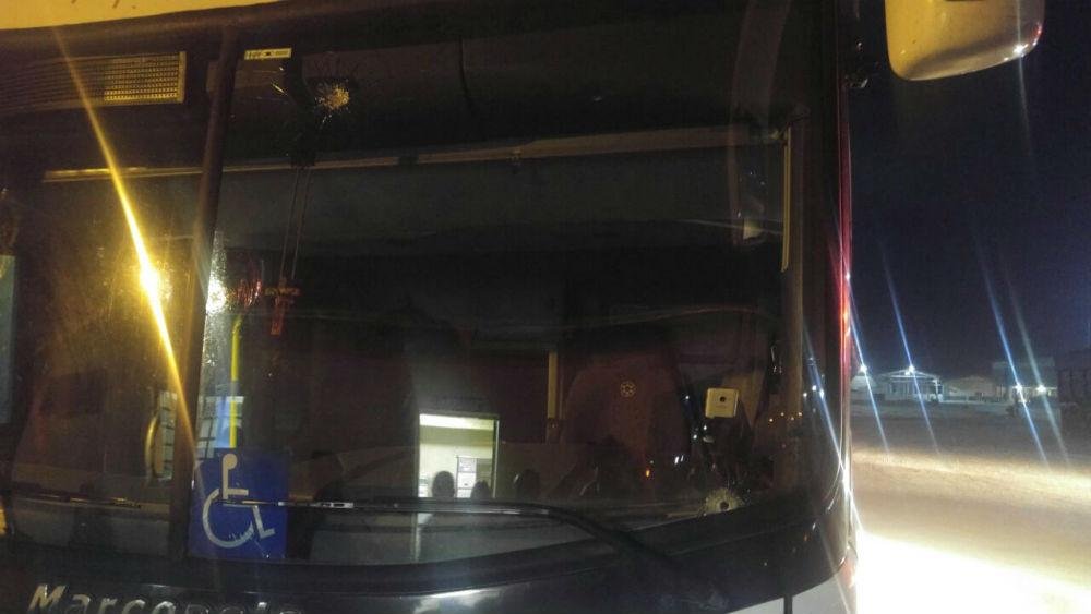 Cerca de 10 tiros foram disparados contra o &ocirc;nibus
