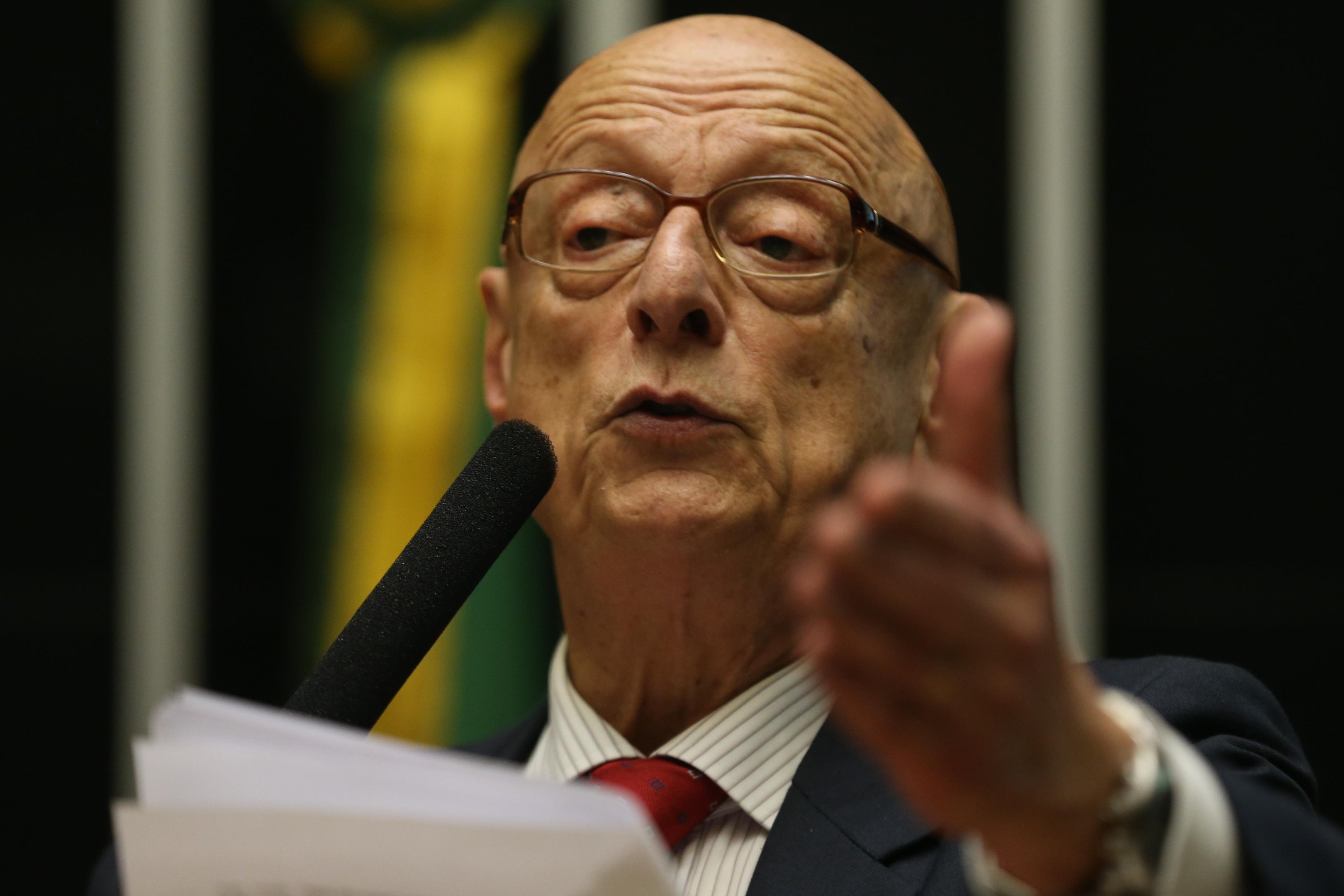 Deputado dava sinais de que votaria a favor do parecer