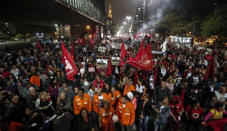 Grupo se reuniu perto do  Masp e chegou a ocupar quatro faixas da avenida Paulista