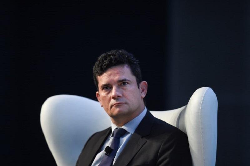 Moro diz que grampo &eacute; medida de investiga&ccedil;&atilde;o